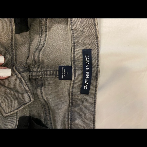 Grey Calvin Klein denim skirt - Picture 3 of 3